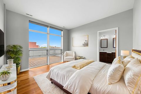 Tiny photo for 1610 W Fullerton Avenue #503, Chicago, IL 60614 (MLS # 12448827)