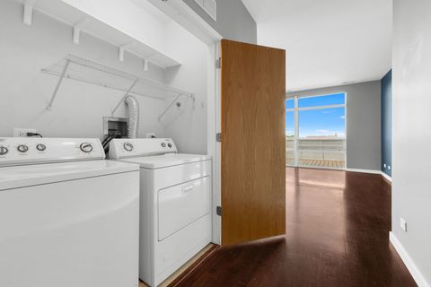 Tiny photo for 1610 W Fullerton Avenue #503, Chicago, IL 60614 (MLS # 12448827)