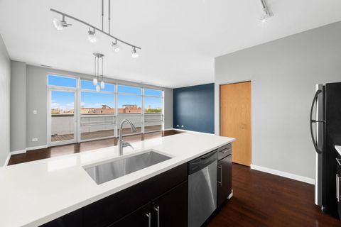 Tiny photo for 1610 W Fullerton Avenue #503, Chicago, IL 60614 (MLS # 12448827)