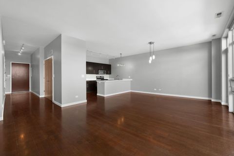 Tiny photo for 1610 W Fullerton Avenue #503, Chicago, IL 60614 (MLS # 12448827)