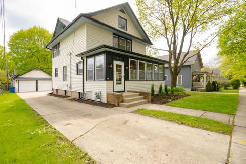 Photo of 409 S 3rd Street, West Dundee, IL 60118 (MLS # 12636201)