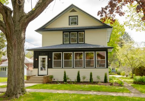 Tiny photo for 409 S 3rd Street, West Dundee, IL 60118 (MLS # 12636201)