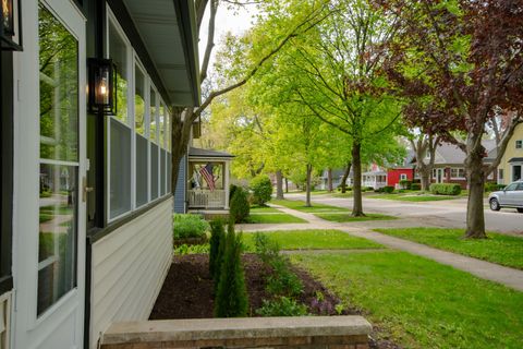 Tiny photo for 409 S 3rd Street, West Dundee, IL 60118 (MLS # 12636201)