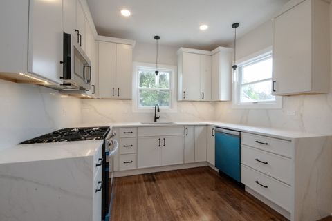 Tiny photo for 409 S 3rd Street, West Dundee, IL 60118 (MLS # 12636201)