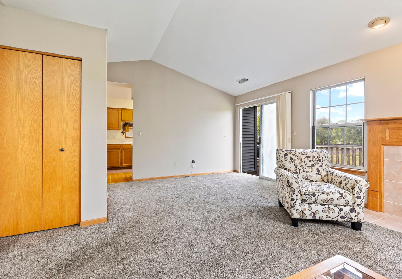 402 Gloria Lane