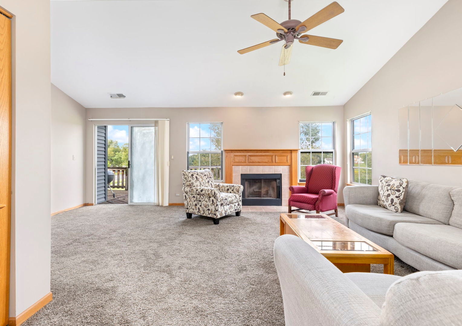402 Gloria Lane