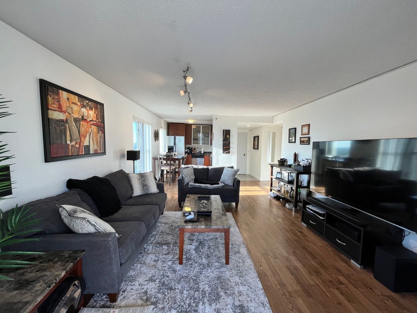 1212 N Lasalle Boulevard 1709