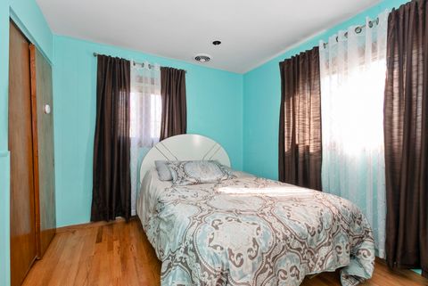 Tiny photo for 8907 Saratoga Drive, Bridgeview, IL 60455 (MLS # 12507275)