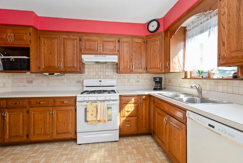 Tiny photo for 8907 Saratoga Drive, Bridgeview, IL 60455 (MLS # 12507275)