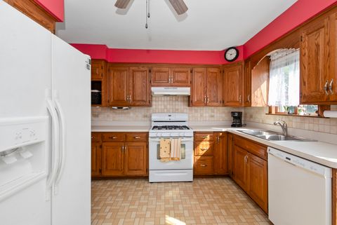 Tiny photo for 8907 Saratoga Drive, Bridgeview, IL 60455 (MLS # 12507275)