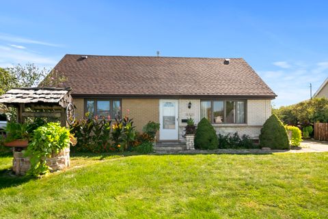 Tiny photo for 8907 Saratoga Drive, Bridgeview, IL 60455 (MLS # 12507275)