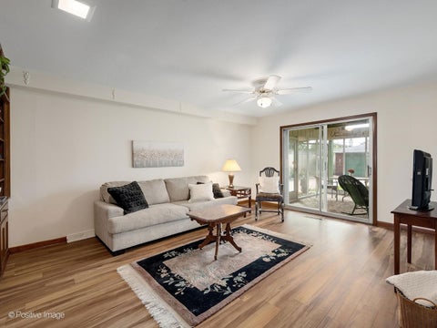 Tiny photo for 4613 W 105th Street, Oak Lawn, IL 60453 (MLS # 12761233)