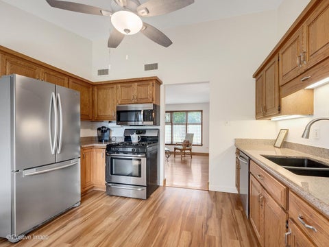Tiny photo for 4613 W 105th Street, Oak Lawn, IL 60453 (MLS # 12761233)
