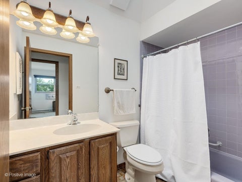 Tiny photo for 4613 W 105th Street, Oak Lawn, IL 60453 (MLS # 12761233)
