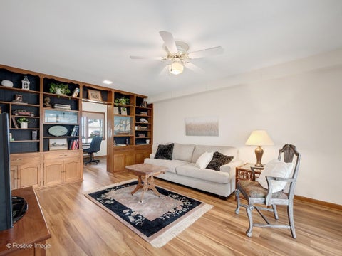 Tiny photo for 4613 W 105th Street, Oak Lawn, IL 60453 (MLS # 12761233)