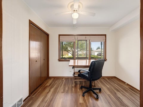 Tiny photo for 4613 W 105th Street, Oak Lawn, IL 60453 (MLS # 12761233)