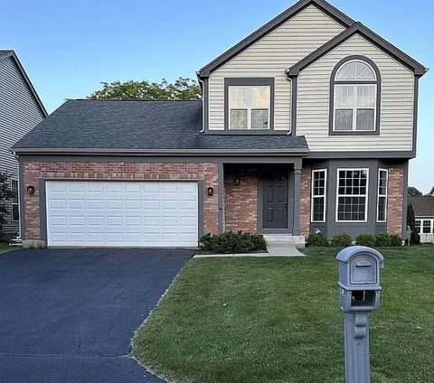 Single Family Residence in Gurnee IL 697 Fair Links Way.jpg