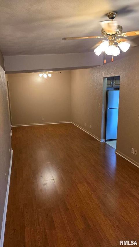 Tiny photo for 6831 N FROSTWOOD Parkway #82, Peoria, IL 61615 (MLS # 12632518)