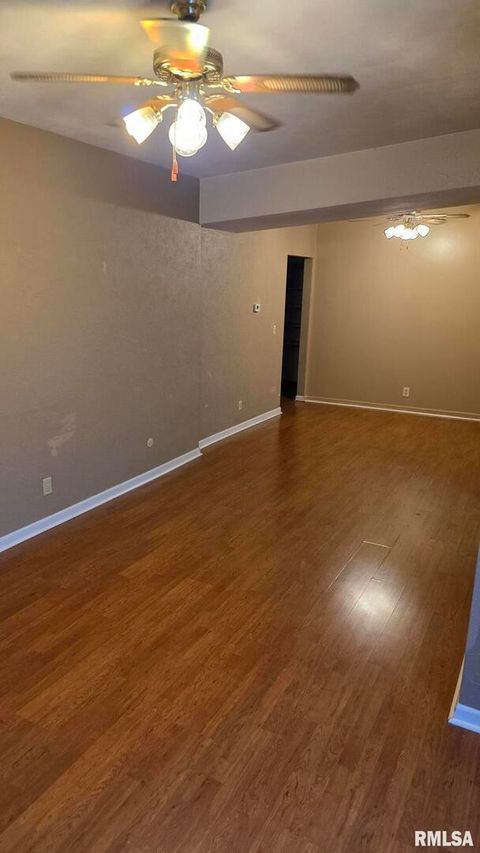 Tiny photo for 6831 N FROSTWOOD Parkway #82, Peoria, IL 61615 (MLS # 12632518)