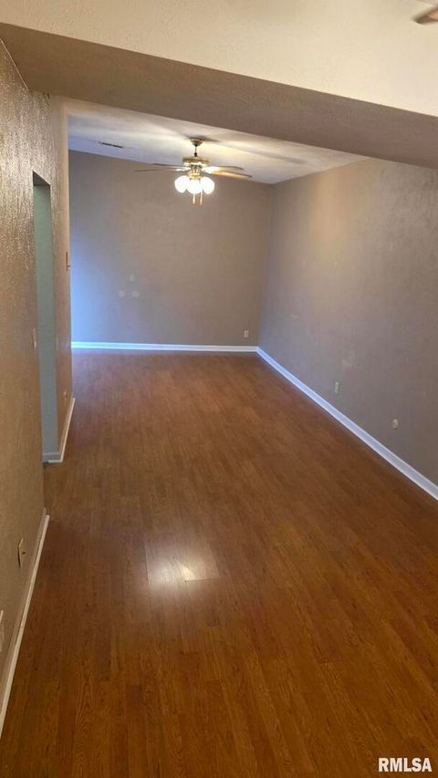 Tiny photo for 6831 N FROSTWOOD Parkway #82, Peoria, IL 61615 (MLS # 12632518)