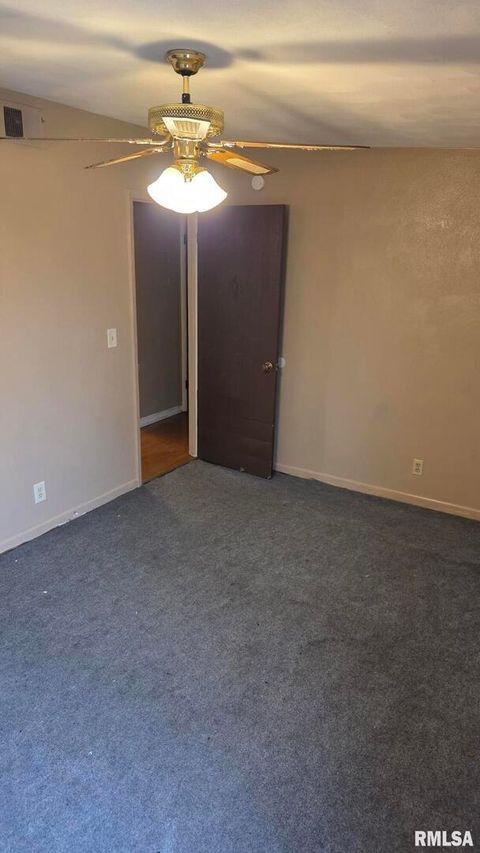 Tiny photo for 6831 N FROSTWOOD Parkway #82, Peoria, IL 61615 (MLS # 12632518)