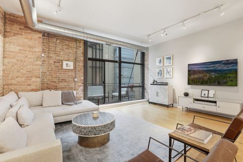 Tiny photo for 23 N Green Street #202, Chicago, IL 60607 (MLS # 12486517)