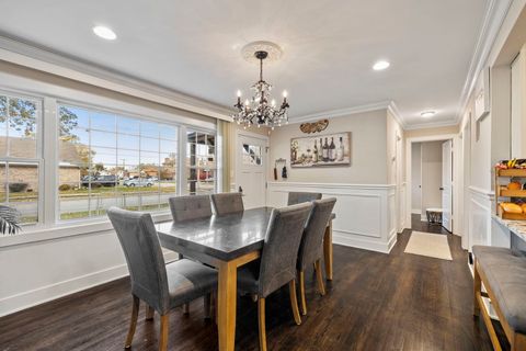 Tiny photo for 8602 S Oak Park Avenue, Burbank, IL 60459 (MLS # 12514926)