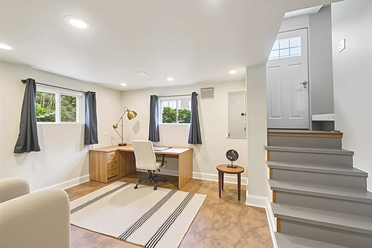 Barrington, Illinois 60010, United States, 3 Bedrooms Bedrooms, ,2 BathroomsBathrooms,Residential,Active,224026