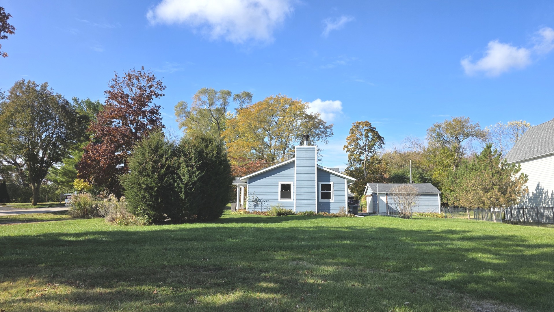 Barrington, Illinois 60010, United States, 3 Bedrooms Bedrooms, ,2 BathroomsBathrooms,Residential,Active,224026