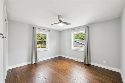 Tiny photo for 26900 W Taylor Street, Barrington, IL 60010 (MLS # 12491404)