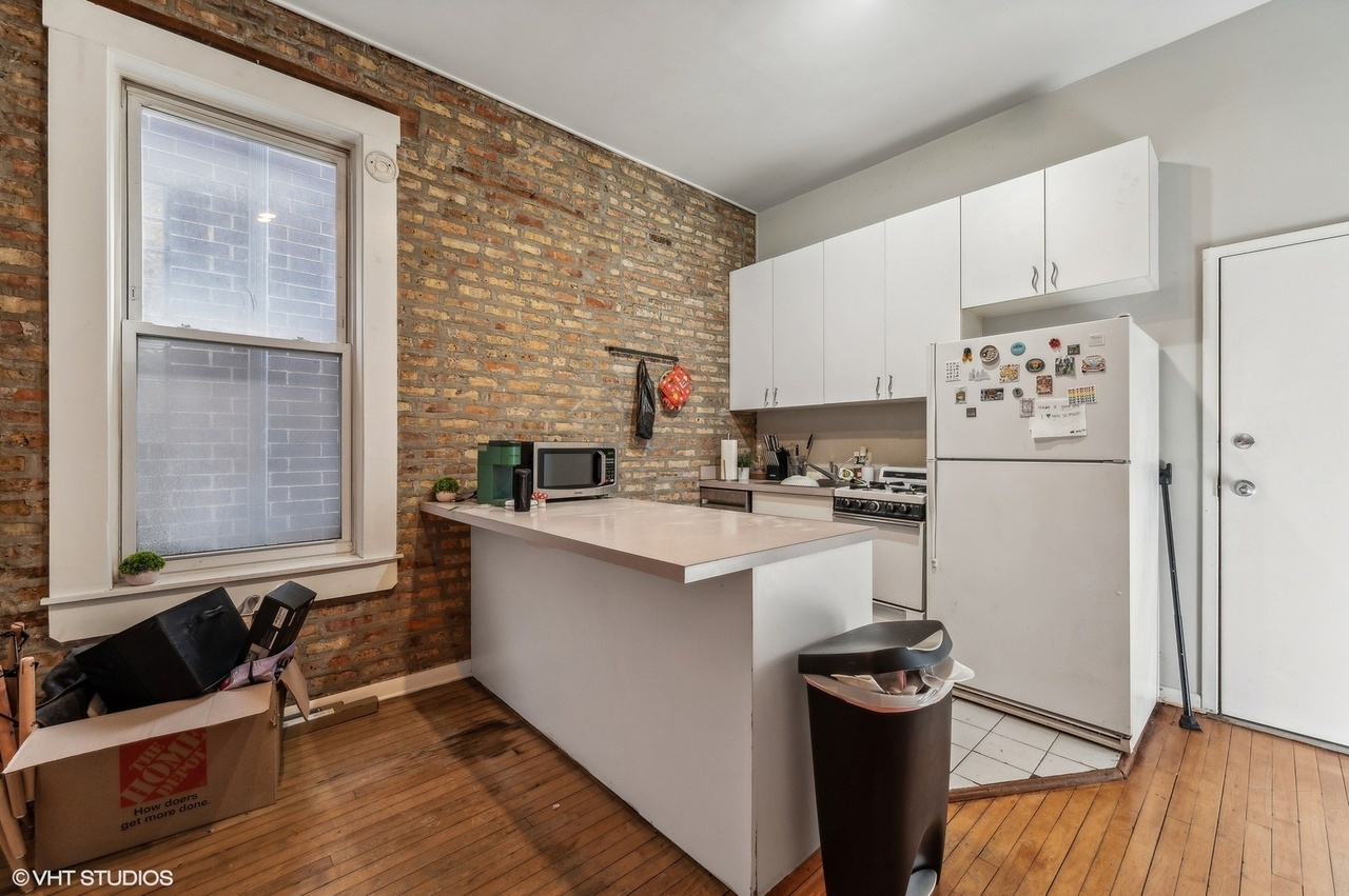1451 W AUGUSTA Boulevard 2F