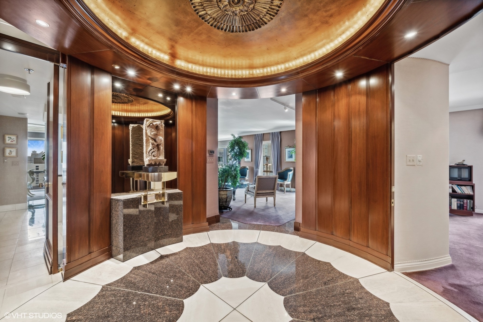 100 E Huron Street 3705