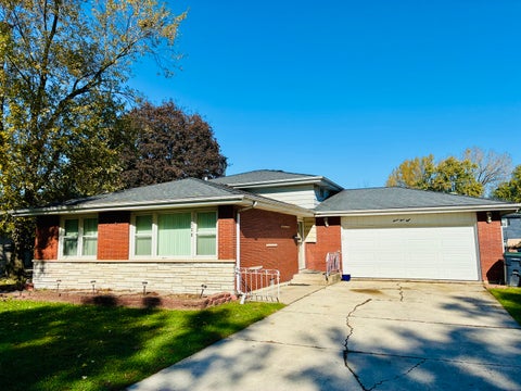 Photo of 738 E 158th Street, South Holland, IL 60473 (MLS # 12792836)