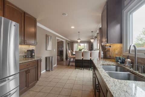 Tiny photo for 706 S Noah Terrace, Mount Prospect, IL 60056 (MLS # 12651752)