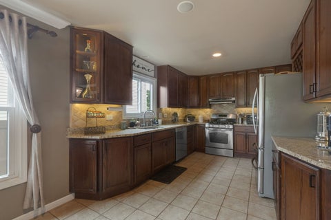 Tiny photo for 706 S Noah Terrace, Mount Prospect, IL 60056 (MLS # 12651752)