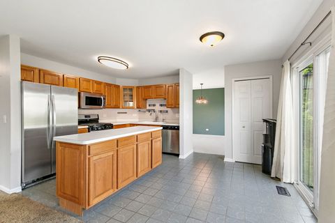 Tiny photo for 349 Hampton Court, Crystal Lake, IL 60012 (MLS # 12683749)