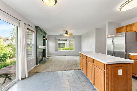 Tiny photo for 349 Hampton Court, Crystal Lake, IL 60012 (MLS # 12683749)