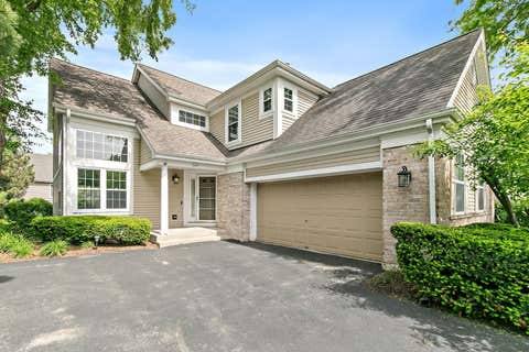 Photo of 349 Hampton Court, Crystal Lake, IL 60012 (MLS # 12683749)