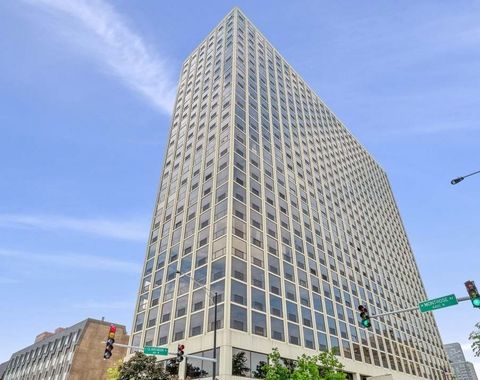 4343 N Clarendon Avenue 2201 Chicago IL 60613