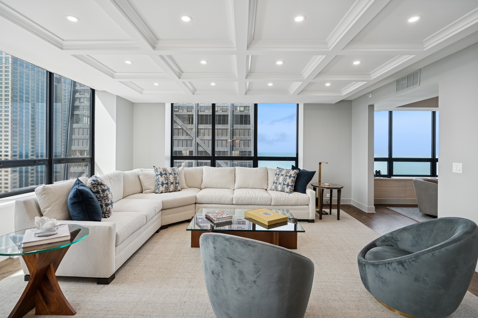 Chicago, Illinois 60611, United States, 3 Bedrooms Bedrooms, ,3 BathroomsBathrooms,Residential,Active,119835