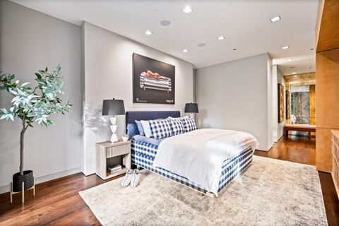 Tiny photo for 65 E GOETHE Street #3W, Chicago, IL 60610 (MLS # 12619956)