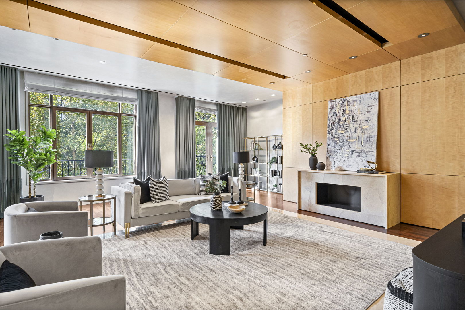 65 E GOETHE Street 3W