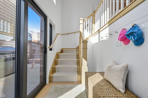 Tiny photo for 2331 W Montana Street, Chicago, IL 60647 (MLS # 12486583)