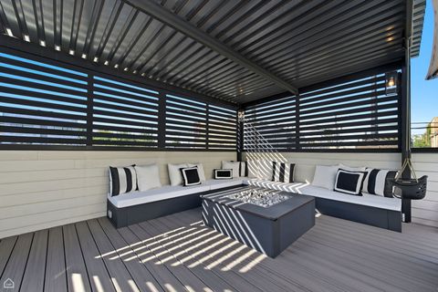 Tiny photo for 2331 W Montana Street, Chicago, IL 60647 (MLS # 12486583)