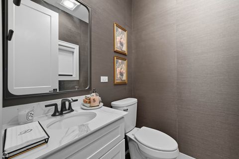 Tiny photo for 2331 W Montana Street, Chicago, IL 60647 (MLS # 12486583)