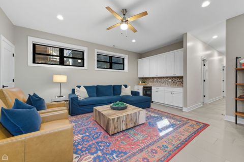 Tiny photo for 2331 W Montana Street, Chicago, IL 60647 (MLS # 12486583)