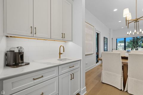 Tiny photo for 2331 W Montana Street, Chicago, IL 60647 (MLS # 12486583)