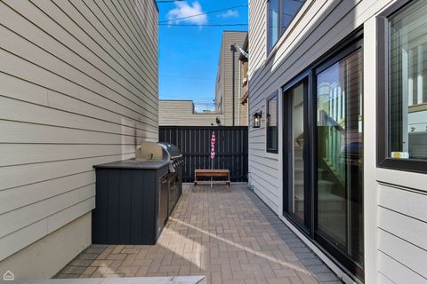 Tiny photo for 2331 W Montana Street, Chicago, IL 60647 (MLS # 12486583)