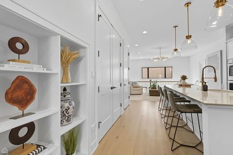 Tiny photo for 2331 W Montana Street, Chicago, IL 60647 (MLS # 12486583)