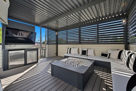 Tiny photo for 2331 W Montana Street, Chicago, IL 60647 (MLS # 12486583)